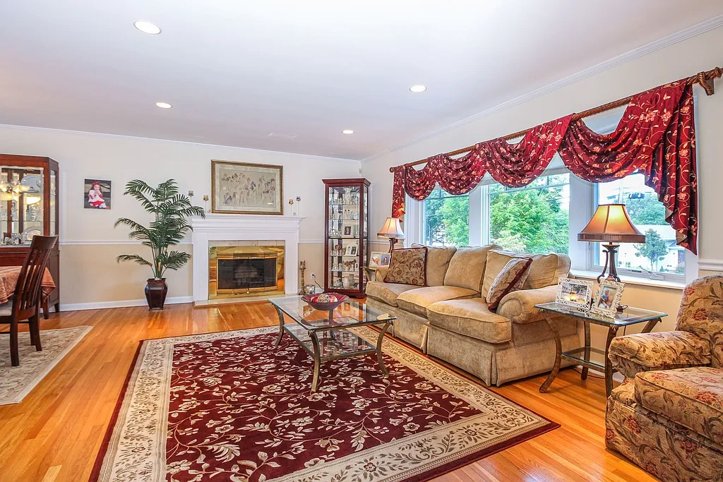 21 Maplemoor Ln – photo 3