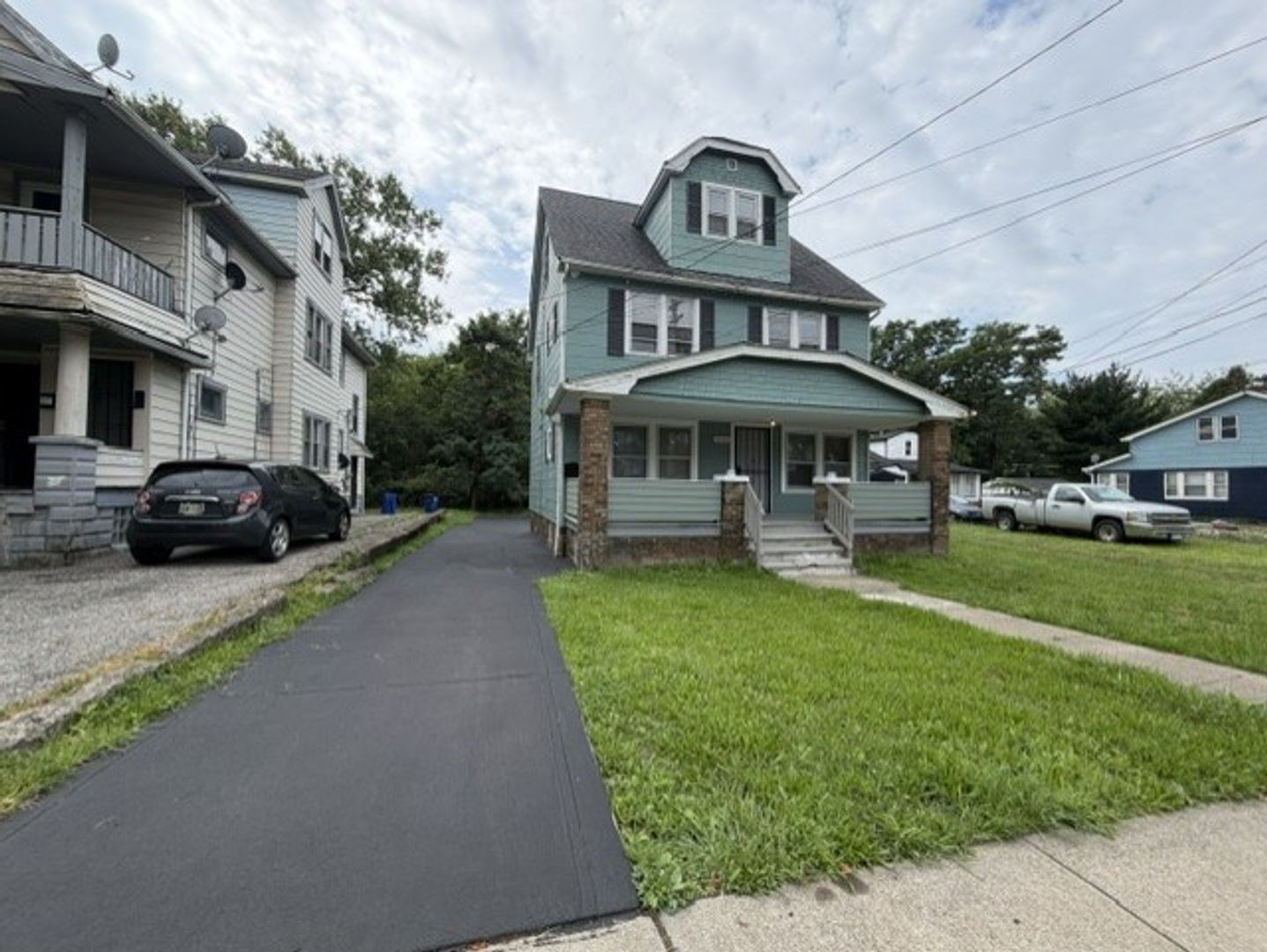 11402 Avon Ave – photo 2