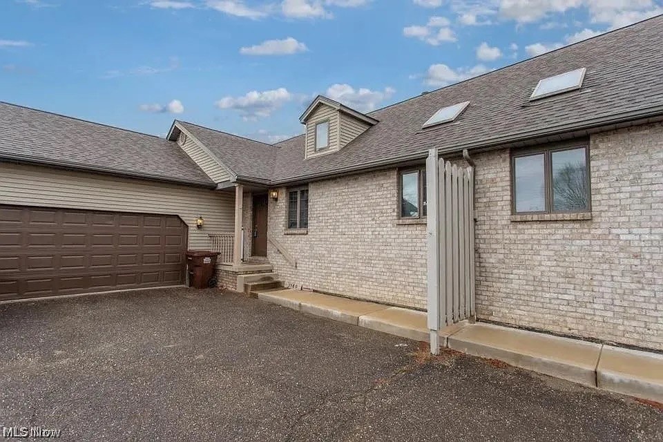 3580 E Western Reserve Rd – photo 1