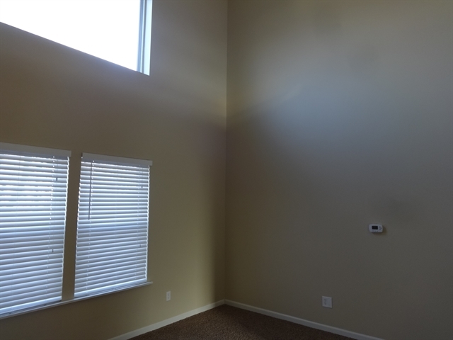 987 Drayson Dr – photo 4