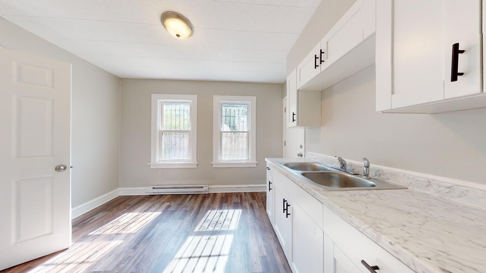 3052 Sackett Ave unit Back – photo 1