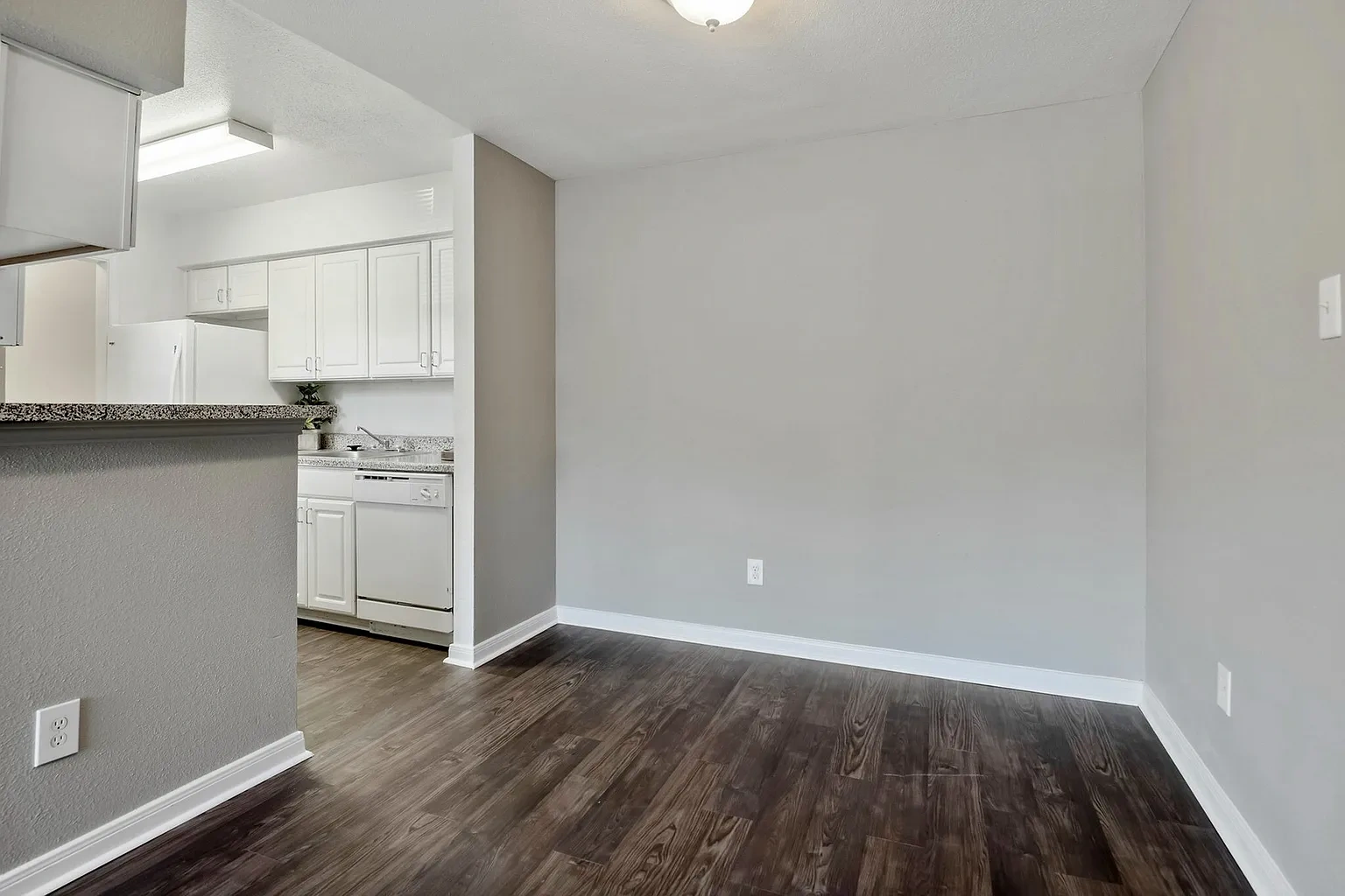 Driscoll Place Apartments – photo 5
