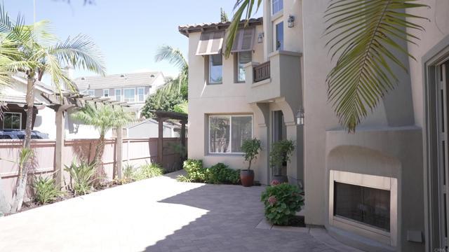 1050 White Alder Ave – photo 4