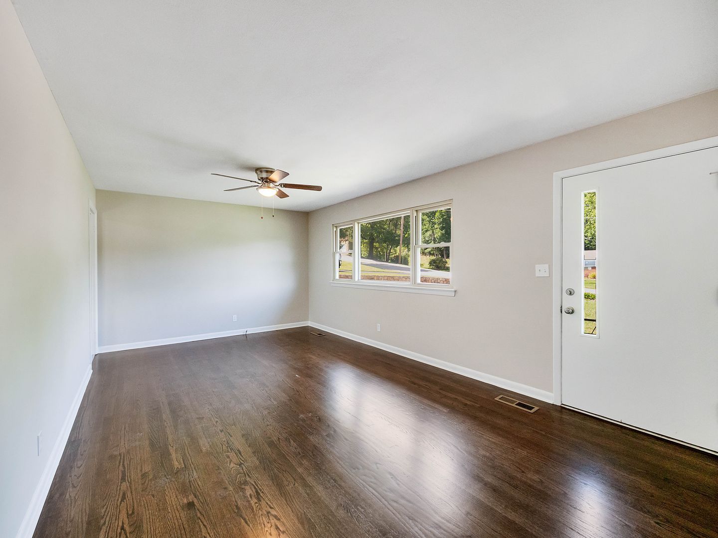 450 Bouton Dr – photo 2