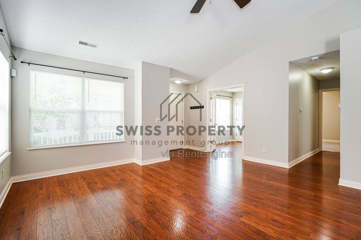 7199 Normanton Dr – photo 4