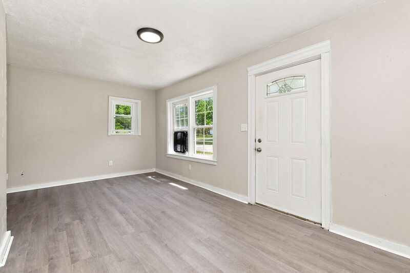 550 Hensel Ave – photo 5
