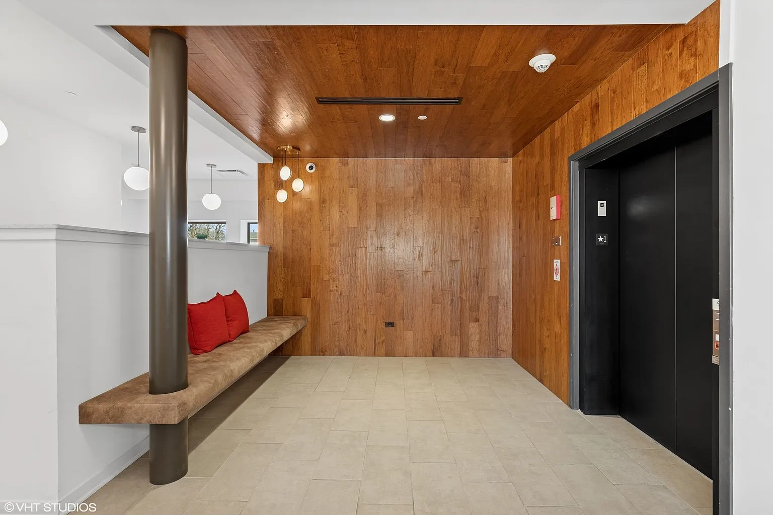 One Fifty Seven Oak Forest – photo 4