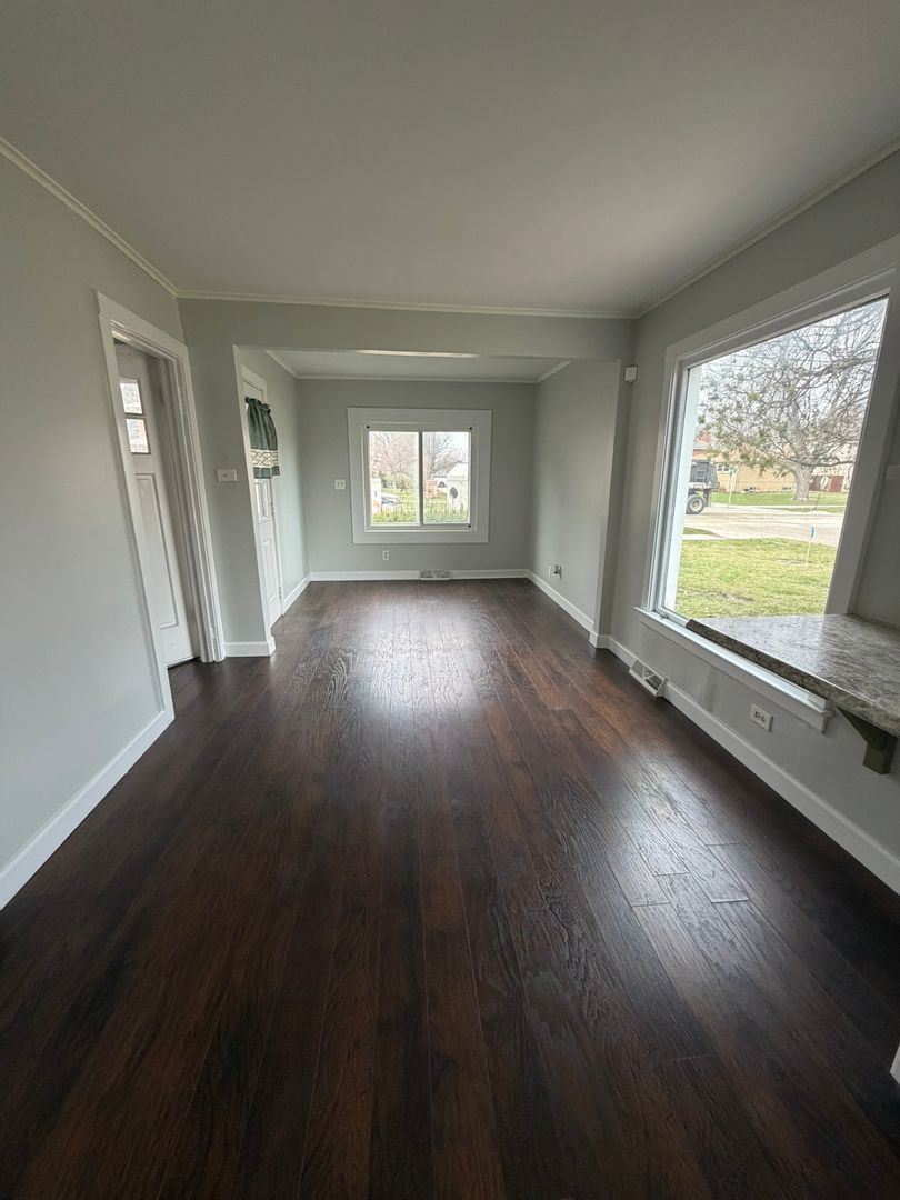 2209 Douglas Ave – photo 4