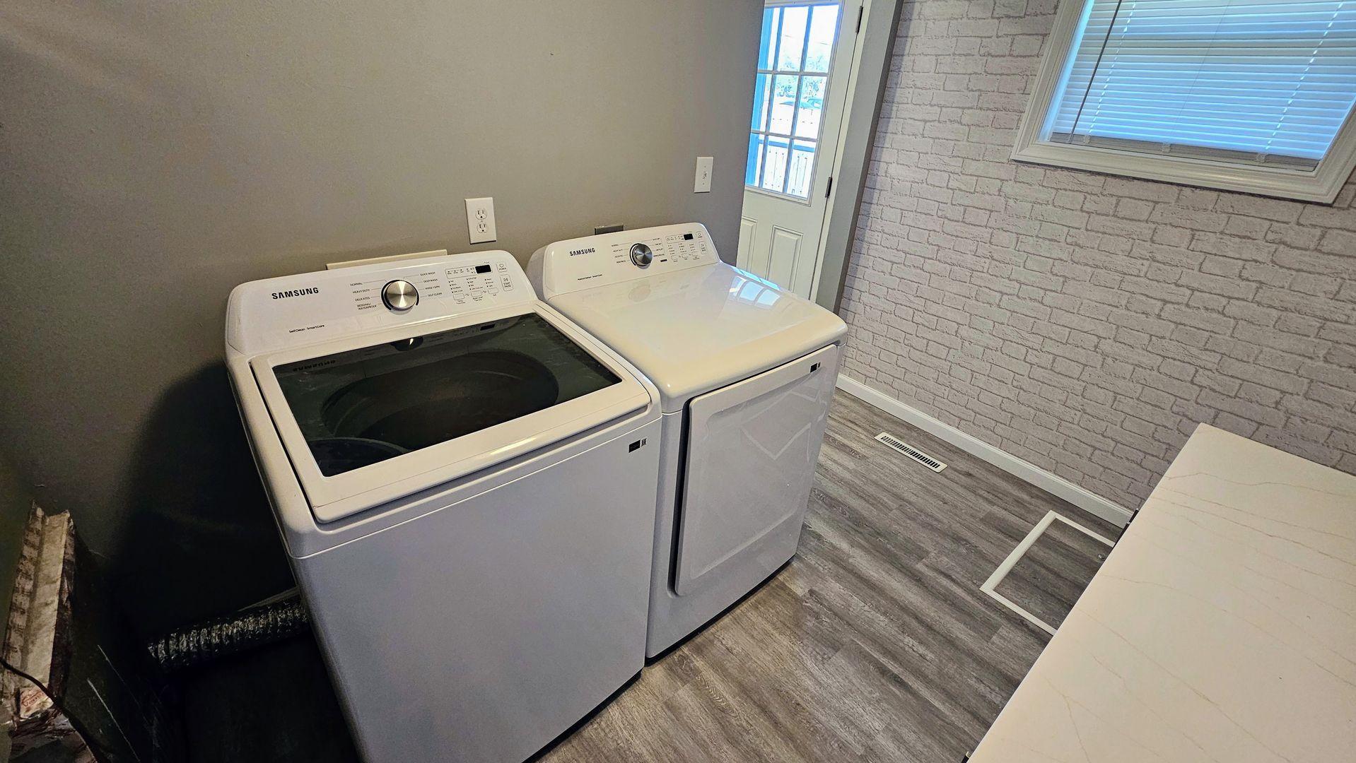 1168-1174 Eastfield Rd unit 1168 – photo 4