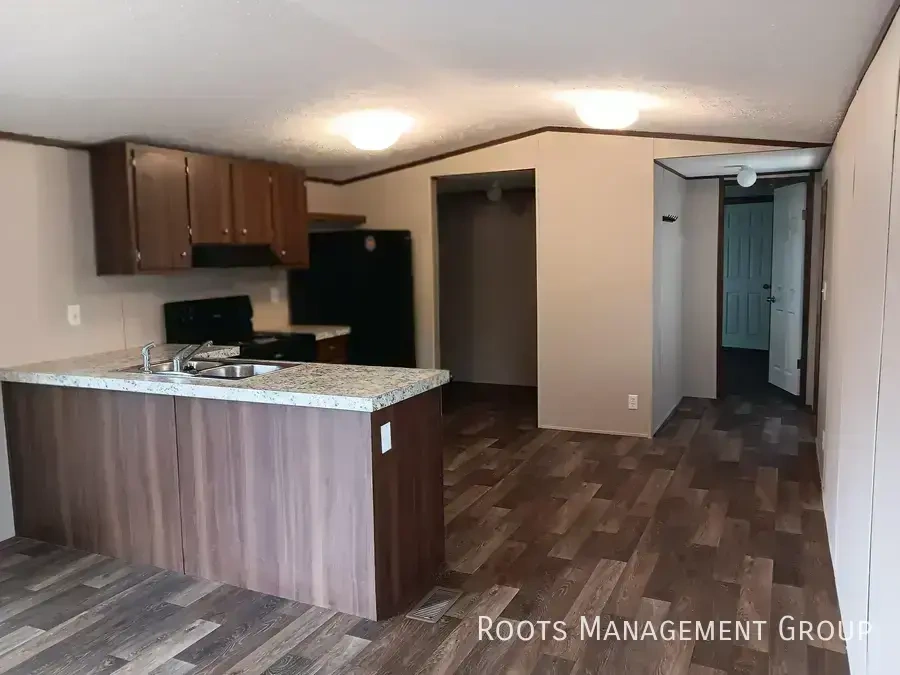 15 Locust St – photo 2