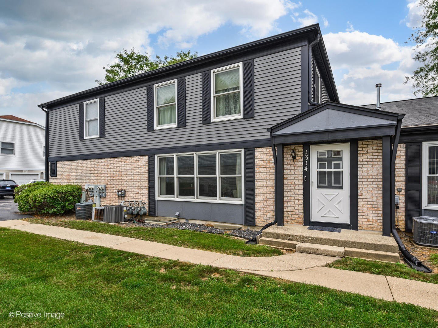 1314 W Inverrary Ln – photo 1