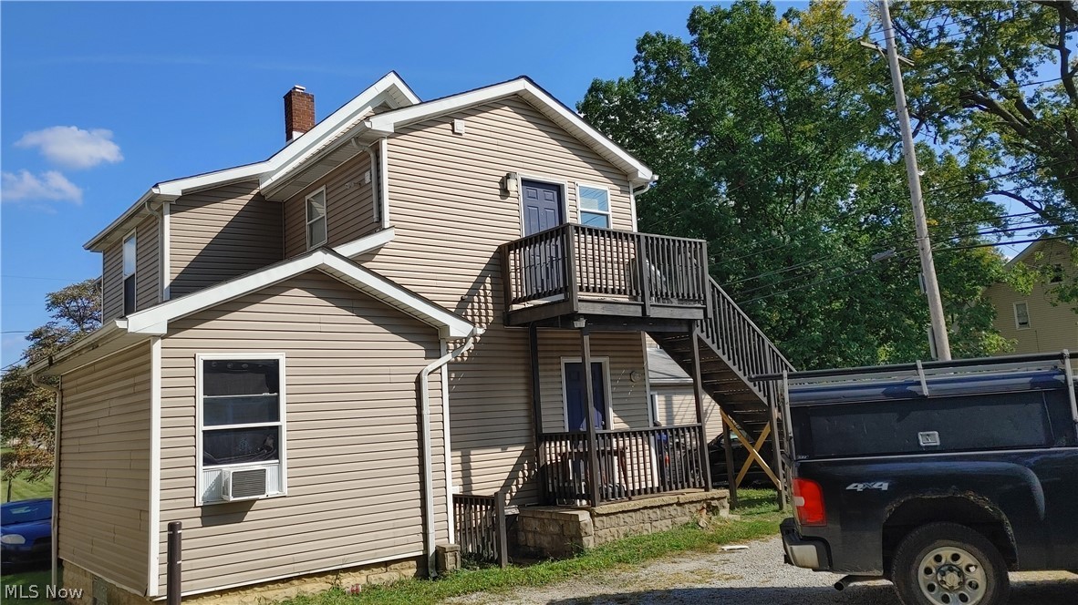 634 Sumner St unit UP – photo 1