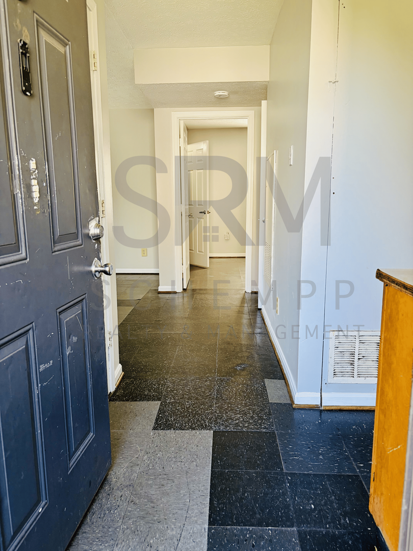 2718 W Jefferson St unit 2718-3 – photo 2