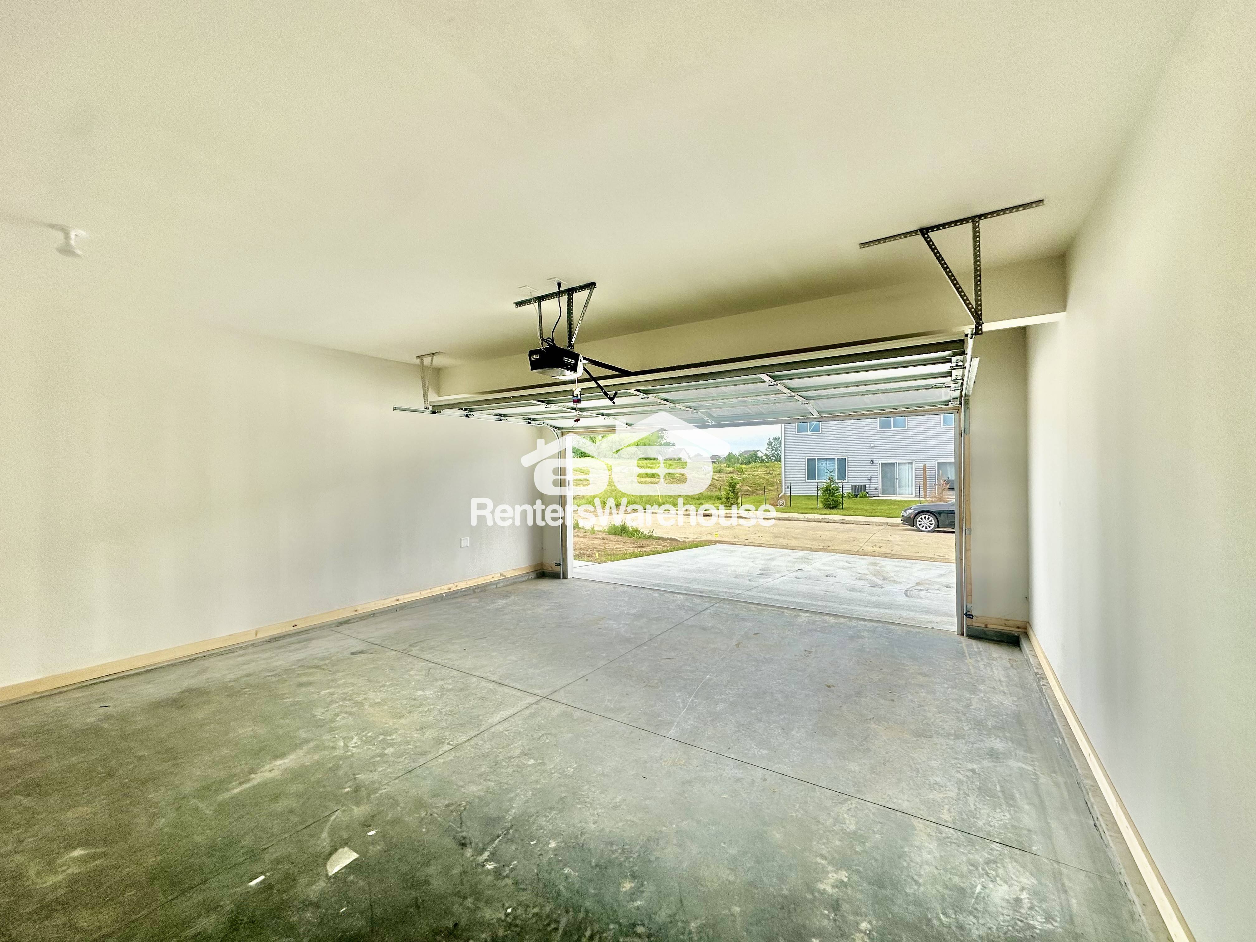 7000 Lake Hill Dr – photo 4