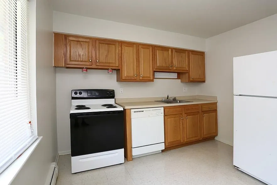 Oakland Gardens – photo 3