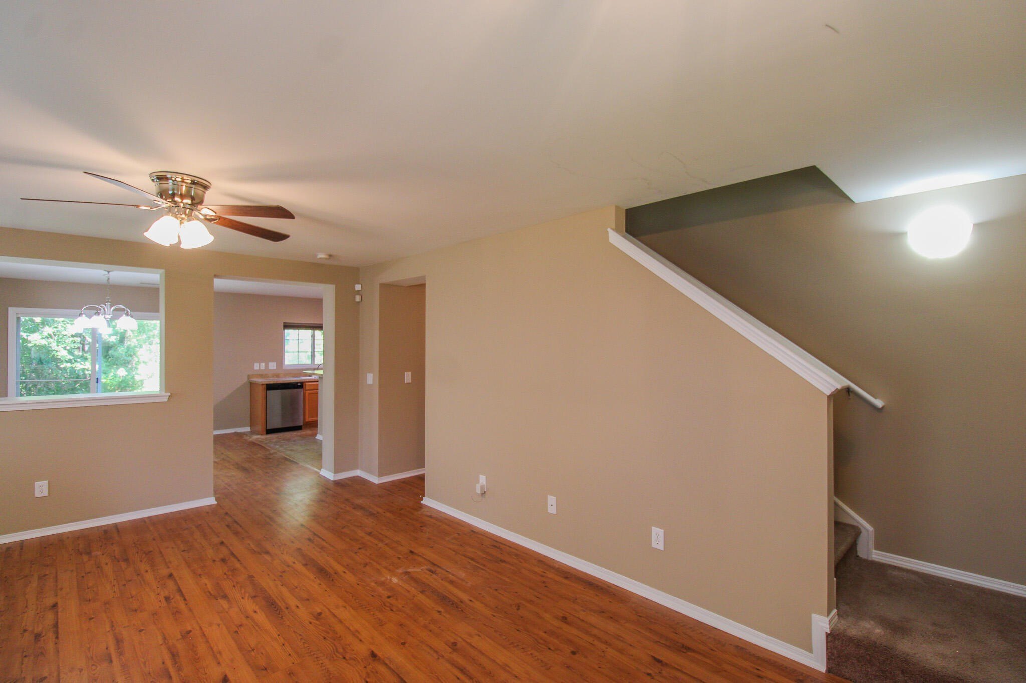 8811 Kellum Dr – photo 3