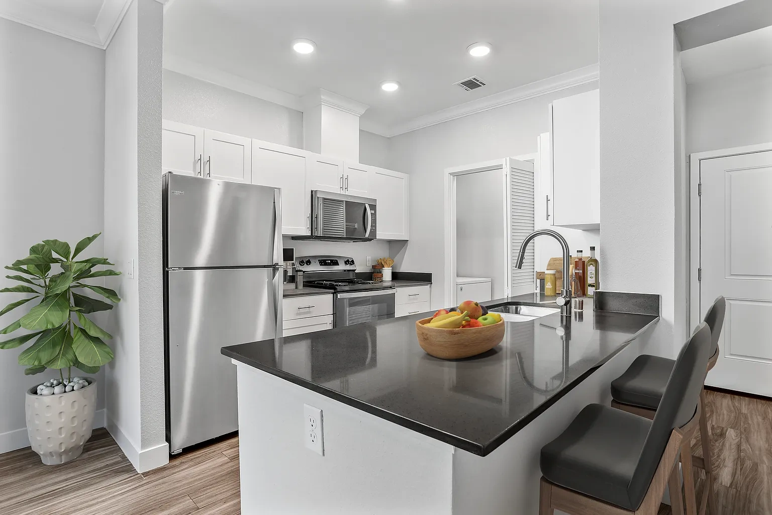 Tesoro Apartments – photo 3