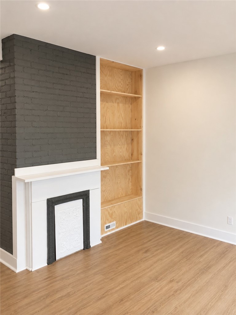 212 21st St – photo 3
