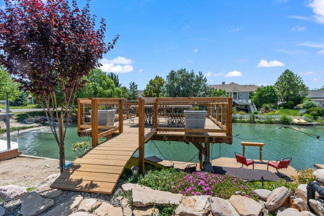 18 Lakeview Dr – photo 2