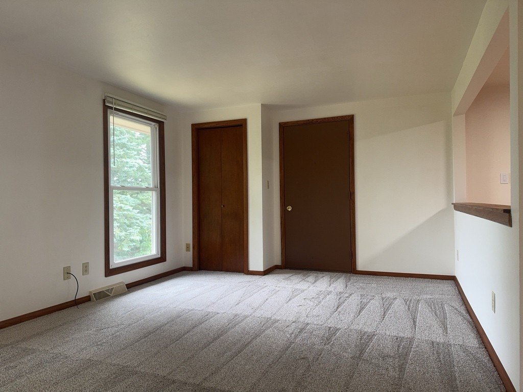 418 Beloit St #15 – photo 3