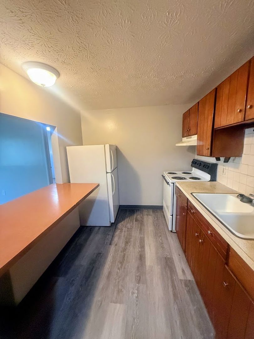 2016 Woodlawn Ave NW unit Unit 6 – photo 4