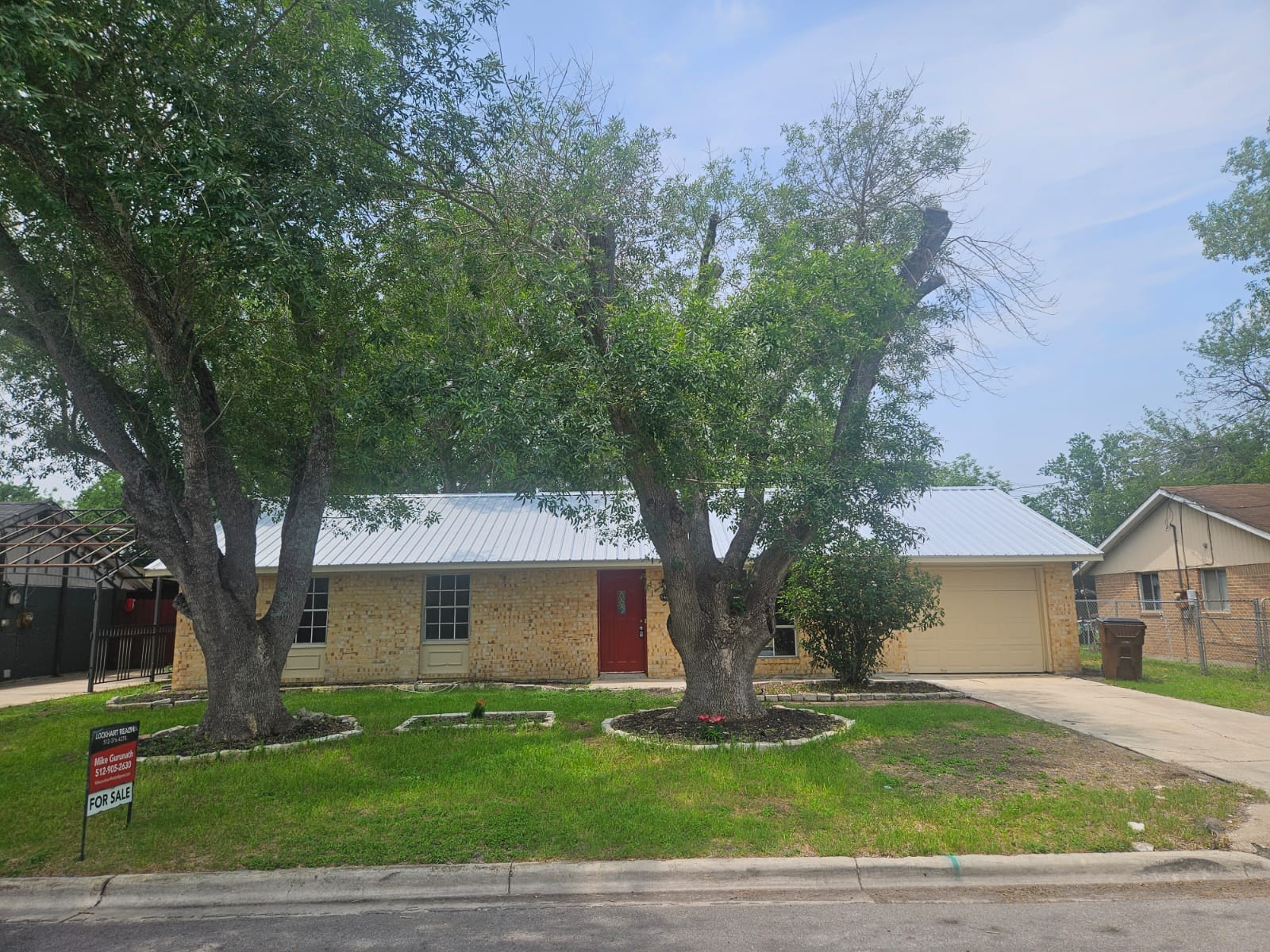 1401 Trinity St – photo 1