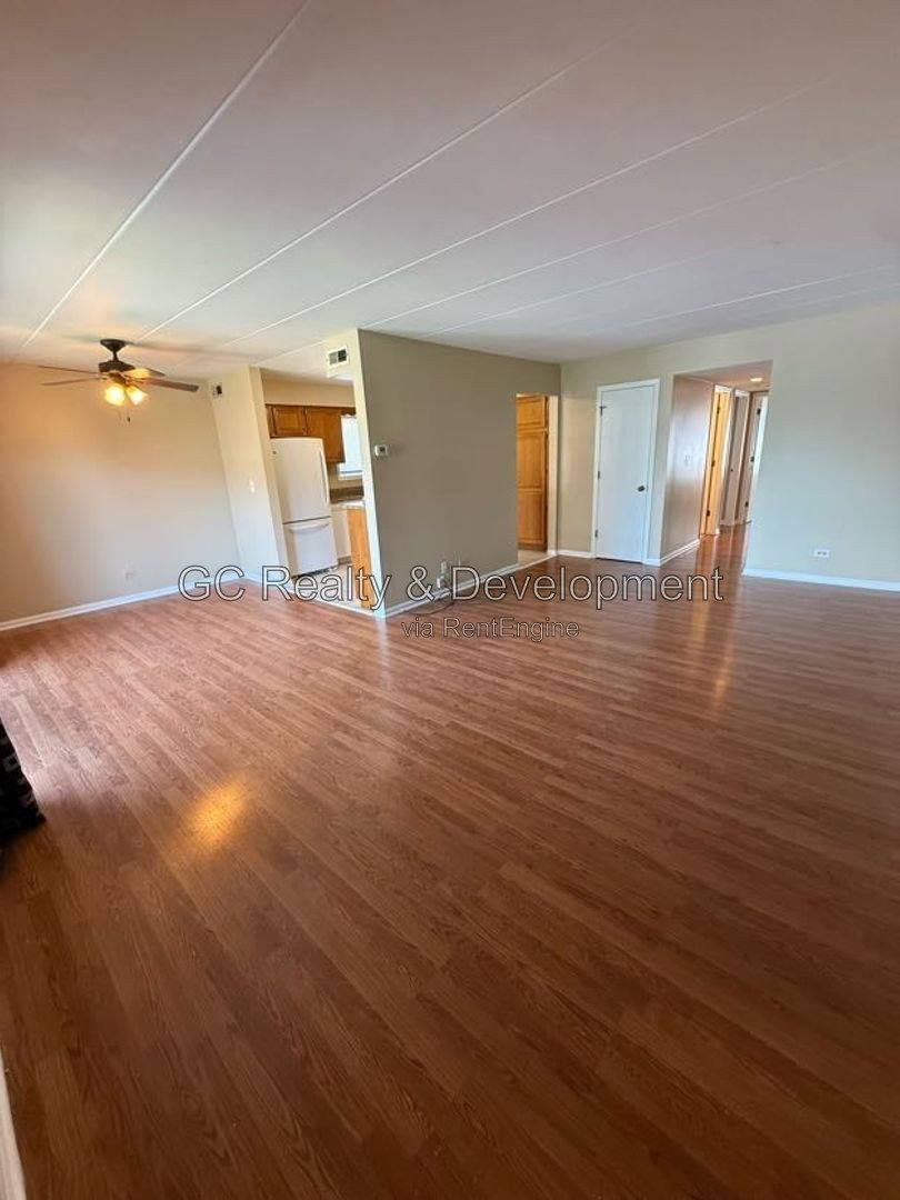 14810 Kenton Ave unit 2E – photo 5
