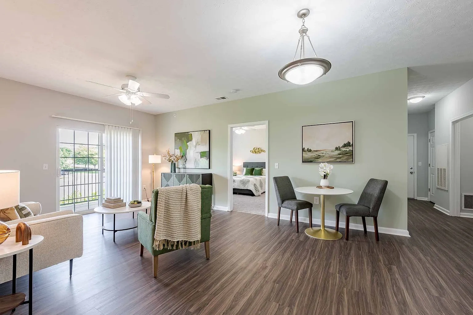 Blankenbaker Crossings Apartment Homes – photo 3