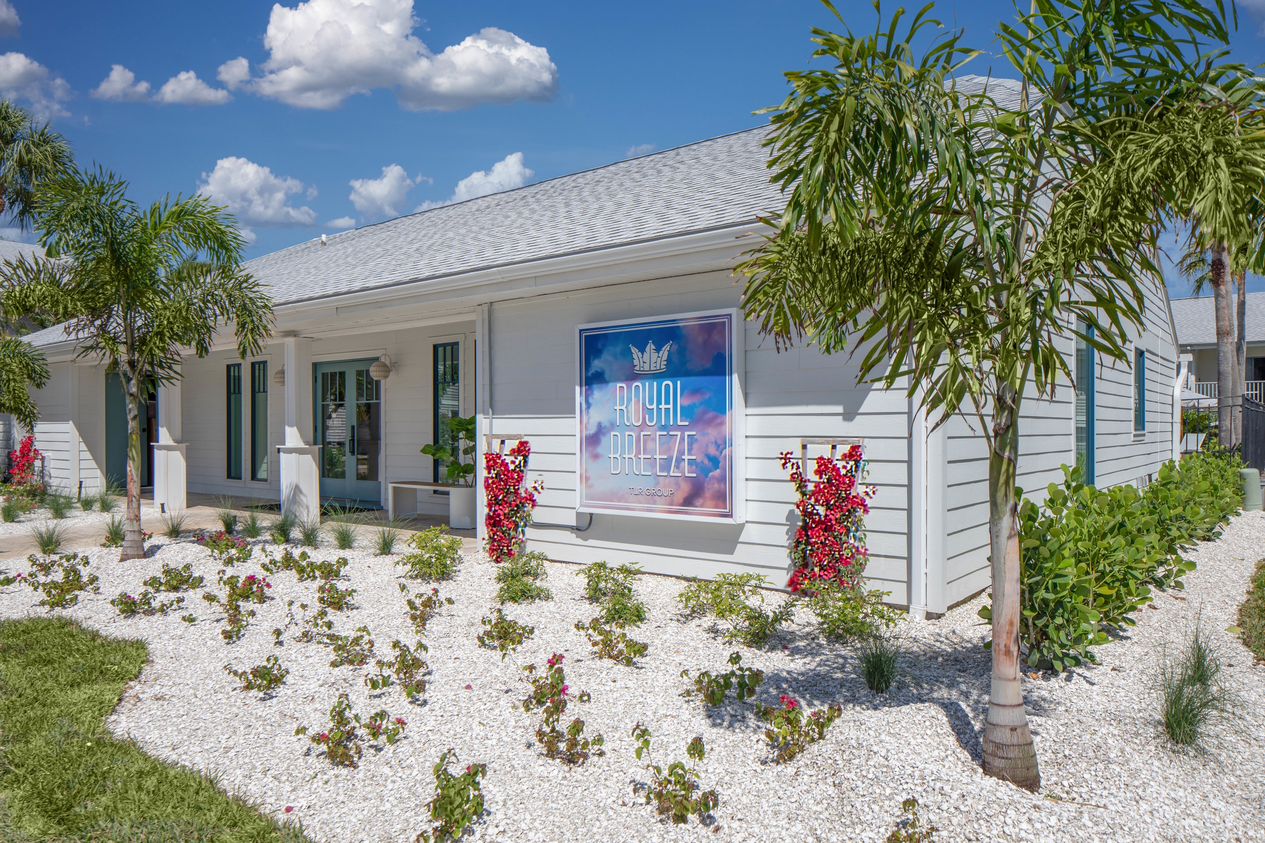 Royal Breeze Apartments – photo 2