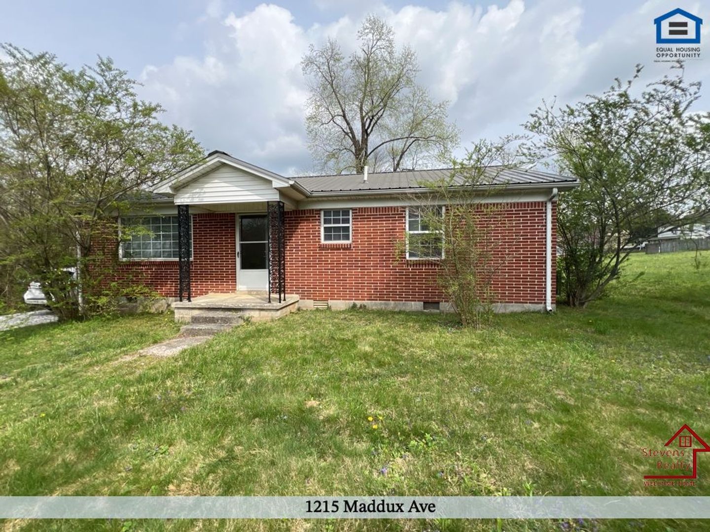 1215 Maddux Ave – photo 1