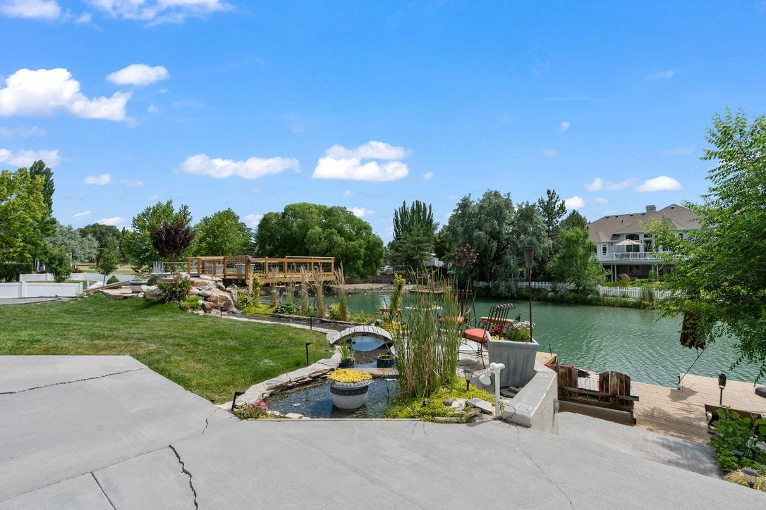 18 Lakeview Dr – photo 3