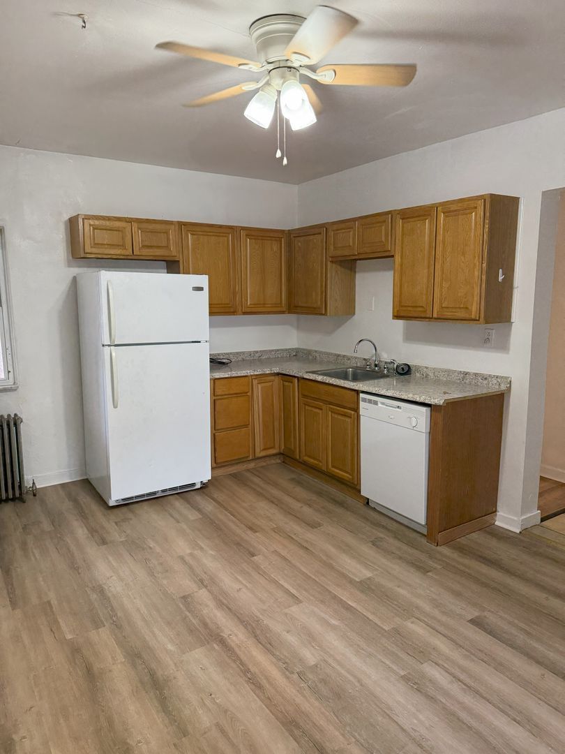 417 Semple St unit 1 – photo 5