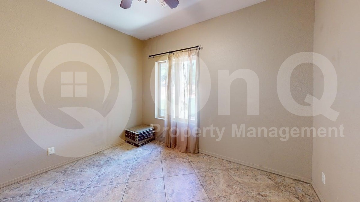 211 E Camino Rancho Cielo – photo 4