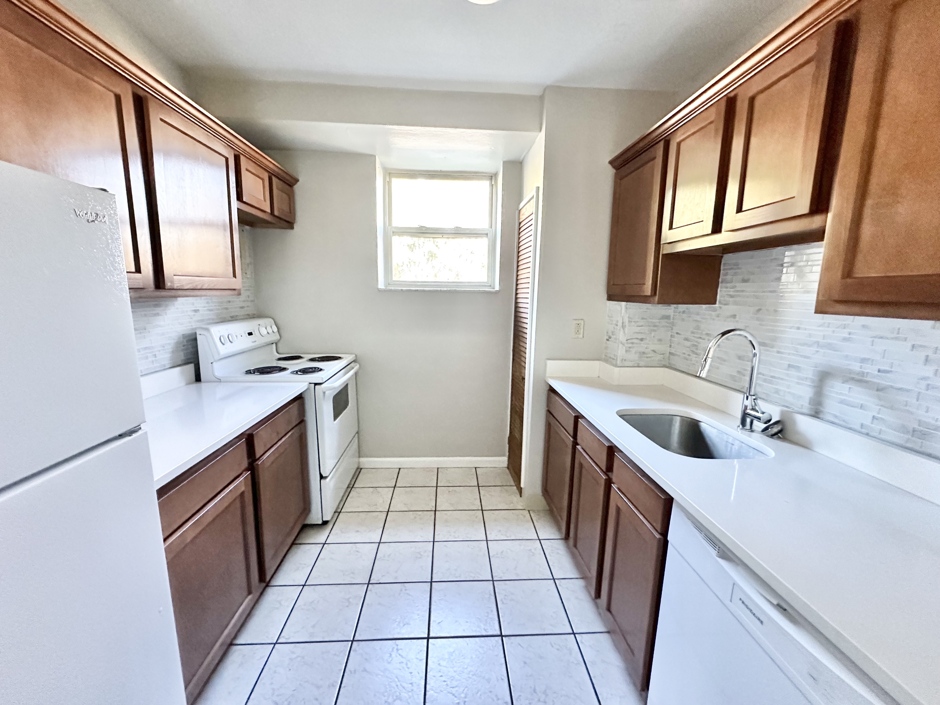 106 McKnight Cir – photo 3