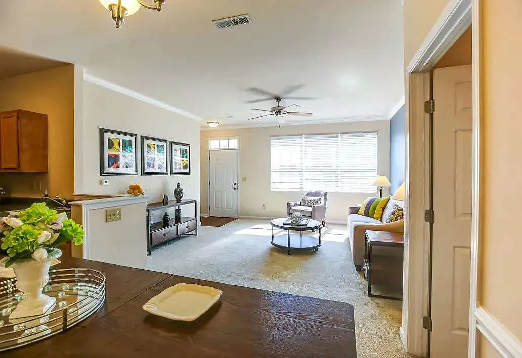 Charleston Pines Apartment Homes – photo 5