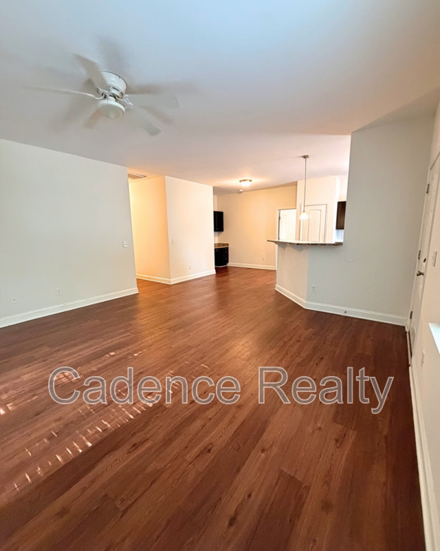4908 Maple Ave – photo 3