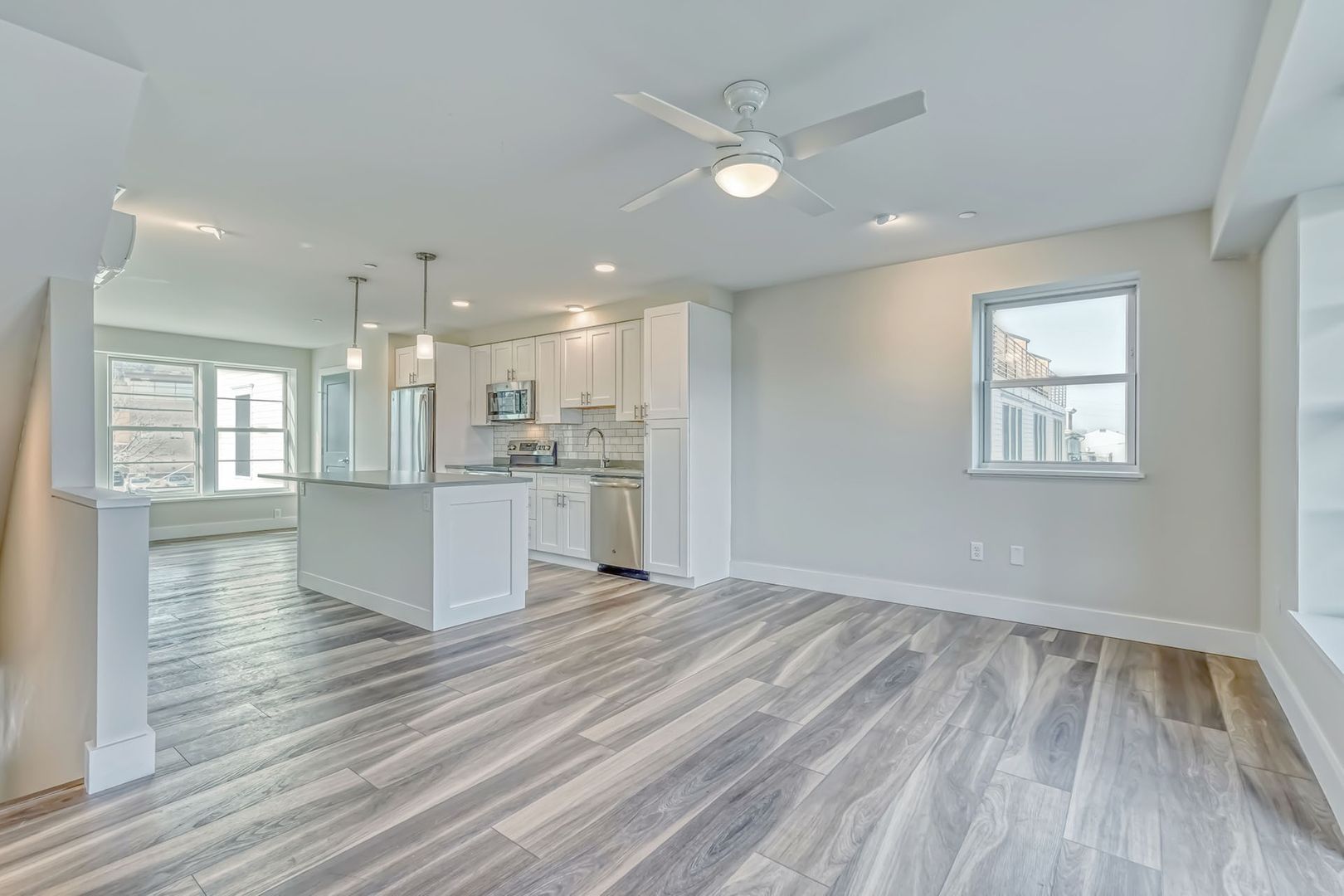 323 Taughannock Boulevard – photo 4