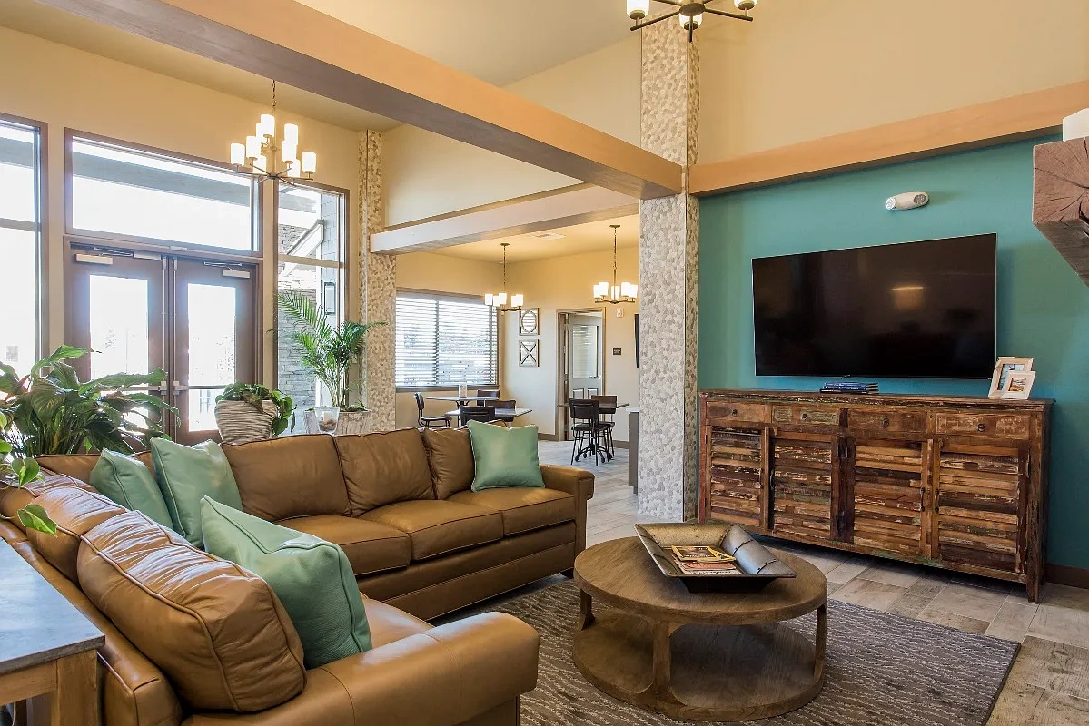 Axis Apartments – photo 3