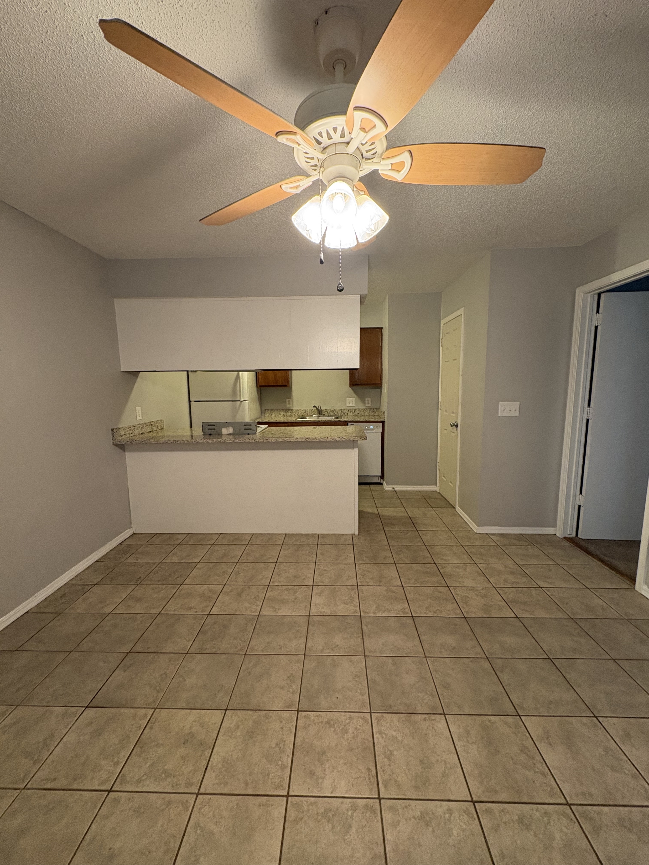 203 S Baggett St unit 2 – photo 1