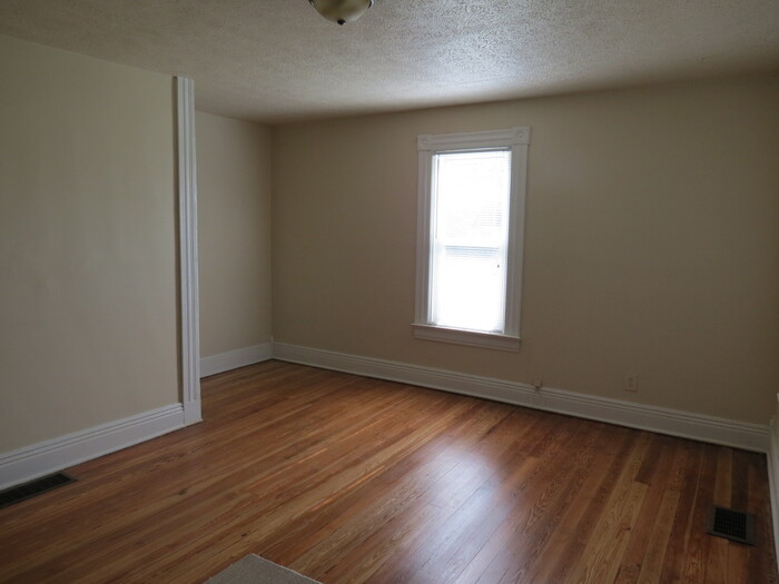 2802 W Old Duvall Ct – photo 3