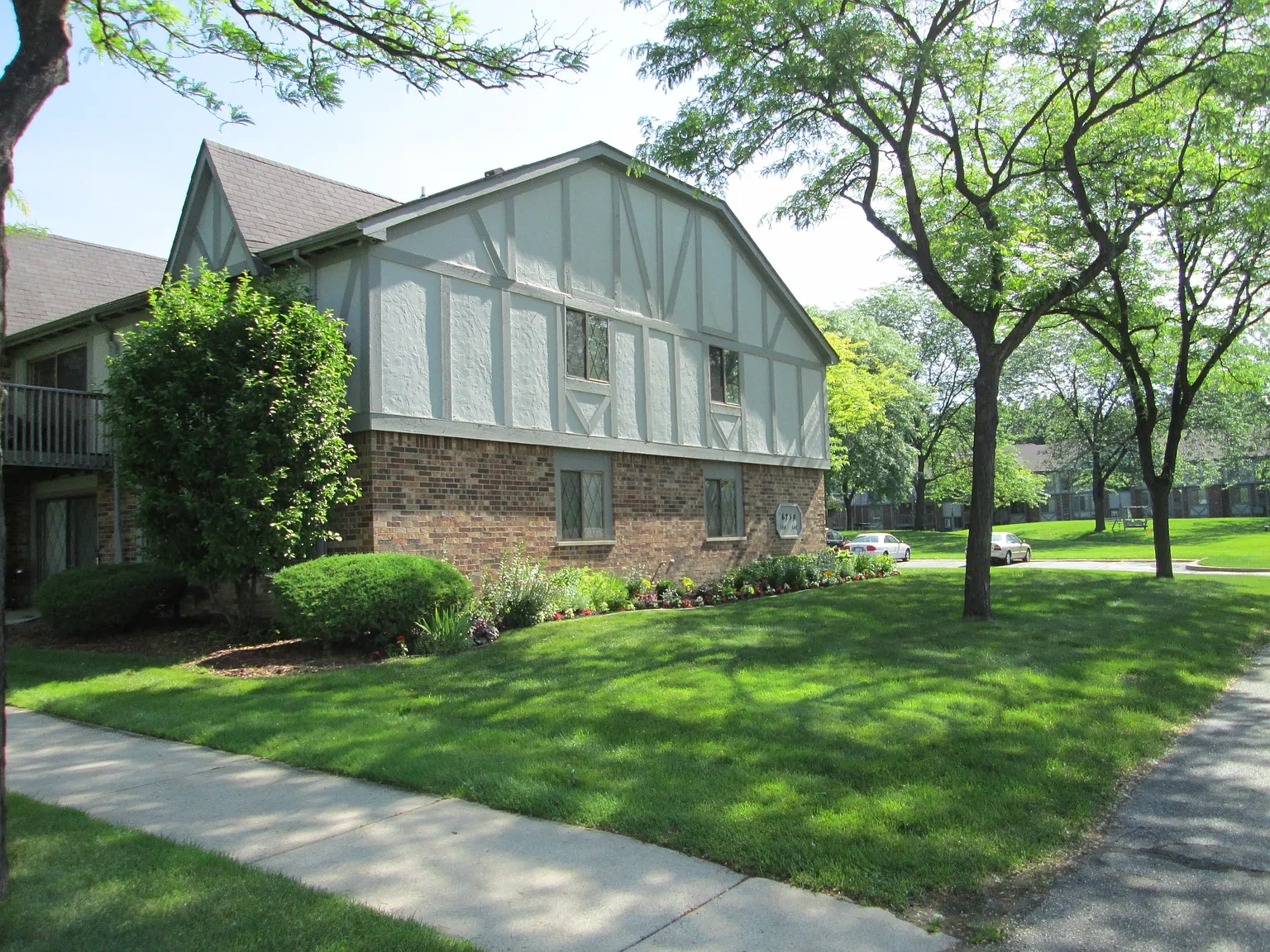 Fox Glen Apartments & Fitness Club – photo 3