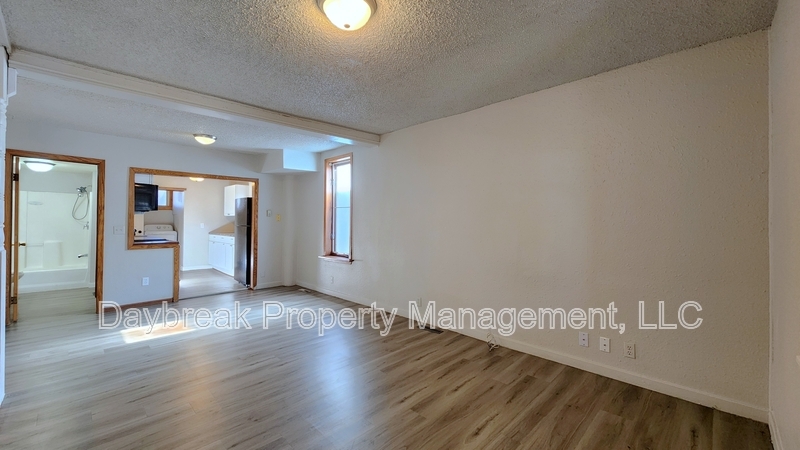 1005 12th St N – photo 3