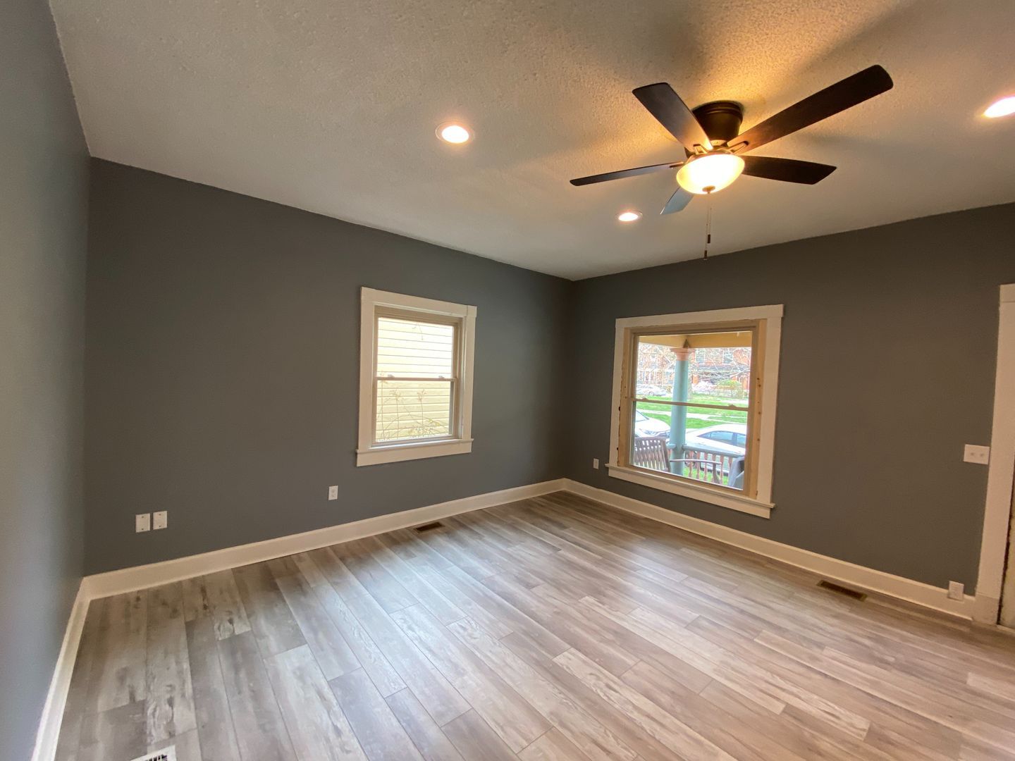 319 Park Dr – photo 4