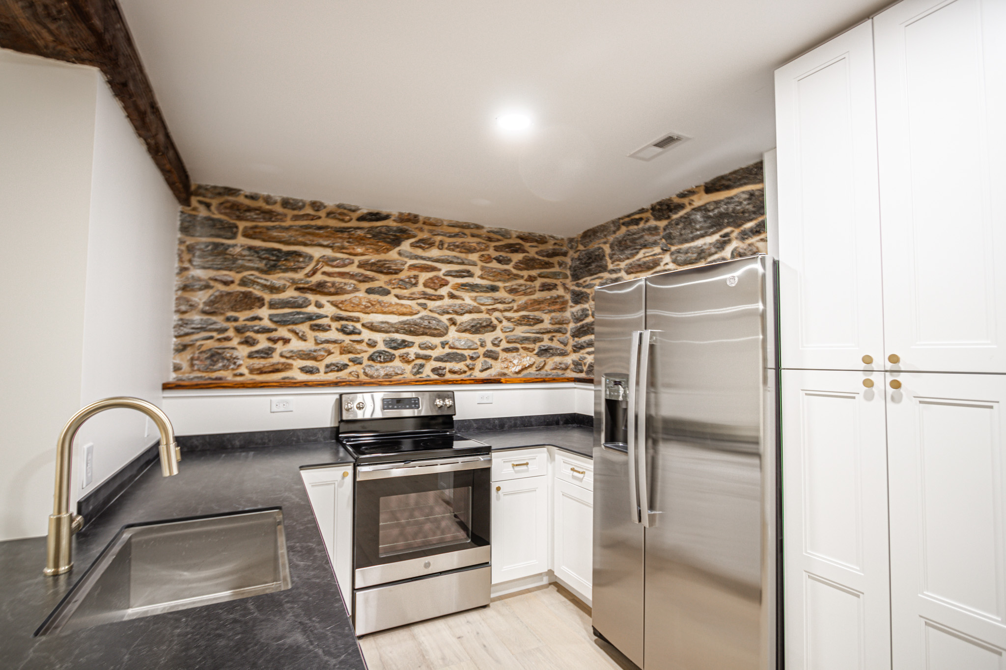 9 S Main St unit 2 – photo 5