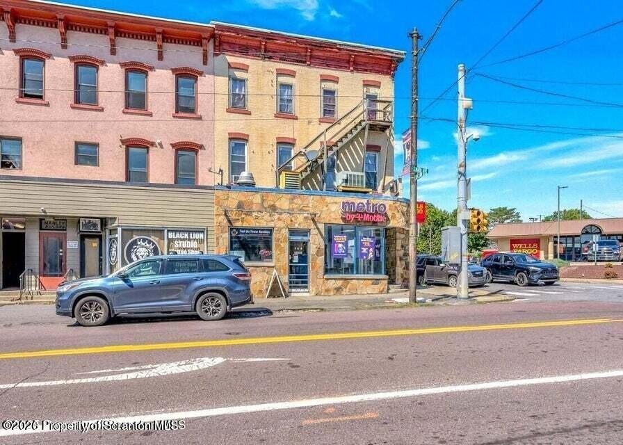 1102 Jackson St – photo 1