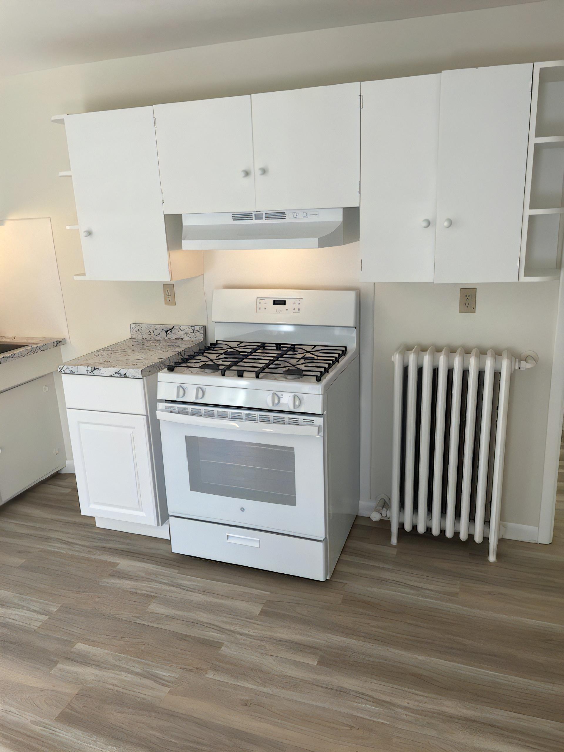 734 E Park St – photo 2