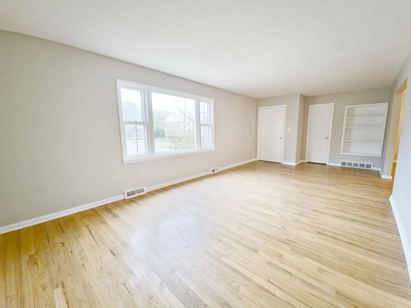 3427 Westbury Rd unit Down – photo 2