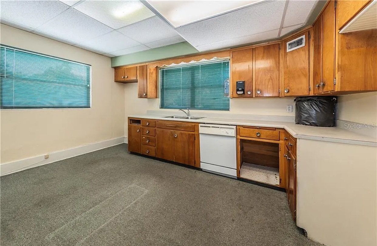 638 E Tarpon Ave – photo 4