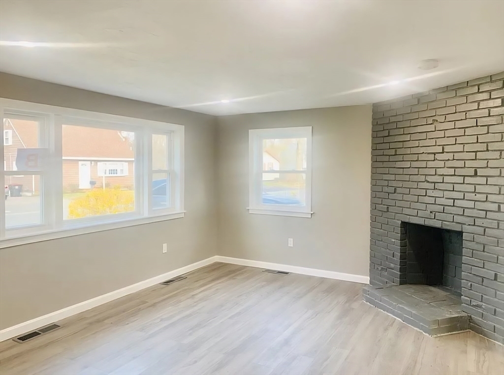771 Summer St – photo 4
