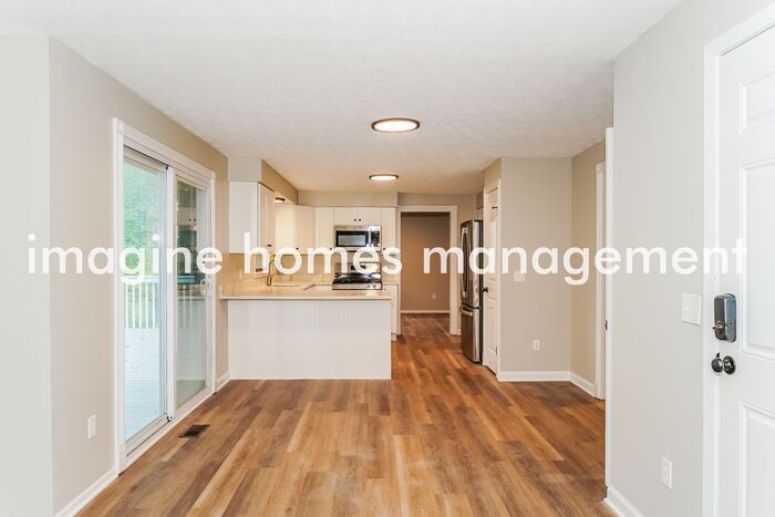 2569 Brafferton Ave – photo 4